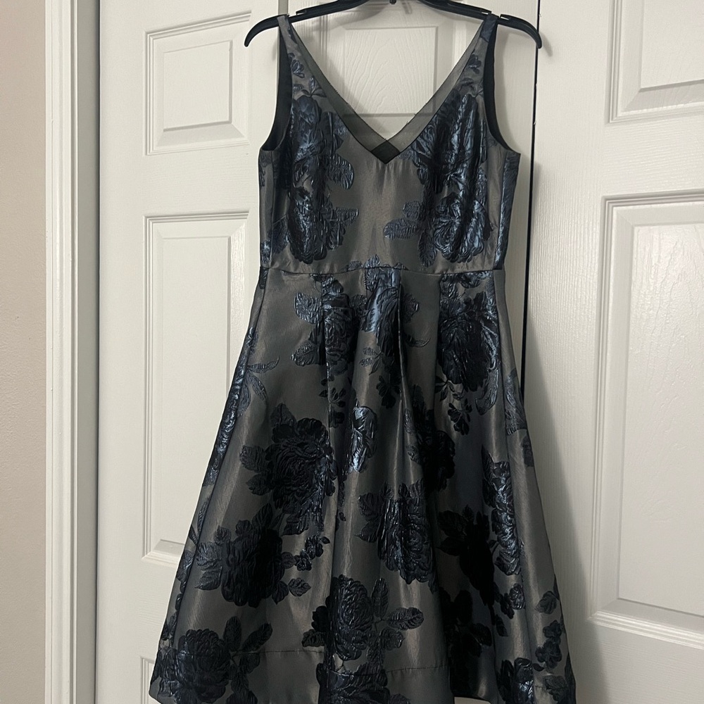 White House Black Market Floral V-Neck Dress
